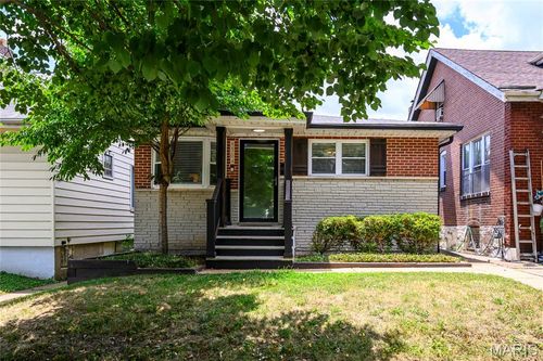 4504 Eichelberger St, Saint Louis, MO, 63116-1251 | Card Image