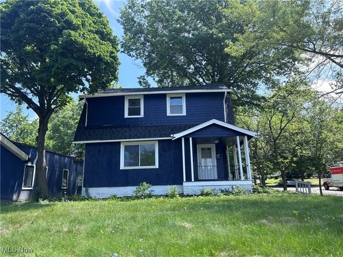 1929 Lee Rd, Cleveland, OH, 44118-2124 | Card Image
