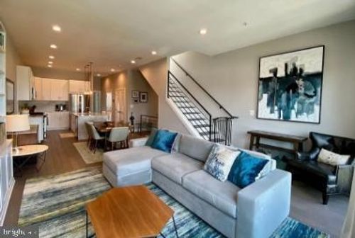 apt-4-225 20th St Ne, WASHINGTON, DC, 20002-6754 | Card Image