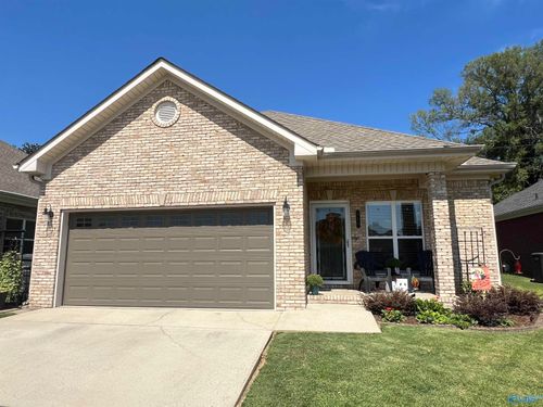 938 Tracey Ln, Decatur, AL, 35601-7700 | Card Image
