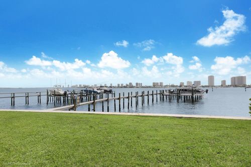 2-370 Wilma Cir, Riviera Beach, FL, 33404-4646 | Card Image