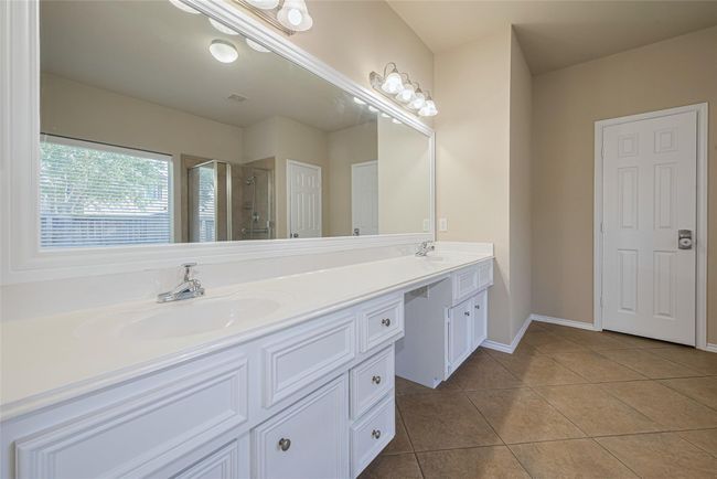 Master Bath | Image 21
