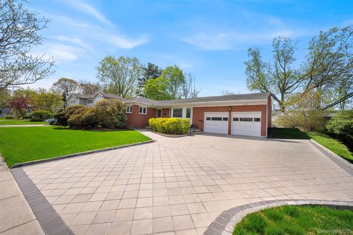 50 Marian Ln, Jericho, NY, 11753-1841 | Card Image