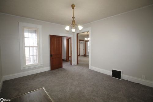 417 N 15th St, Clarinda, IA, 51632-1629 | Card Image