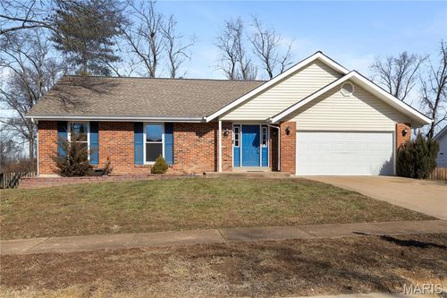 1039 Treeline Ct, Manchester, MO, 63021-5533 | Card Image