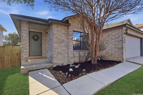 7030 Knights Hvn, San Antonio, TX, 78233-3823 | Card Image