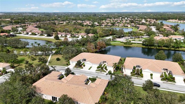 4209 Cascade Falls Dr, House other with 2 bedrooms, 2 bathrooms and null parking in SARASOTA FL | Image 48