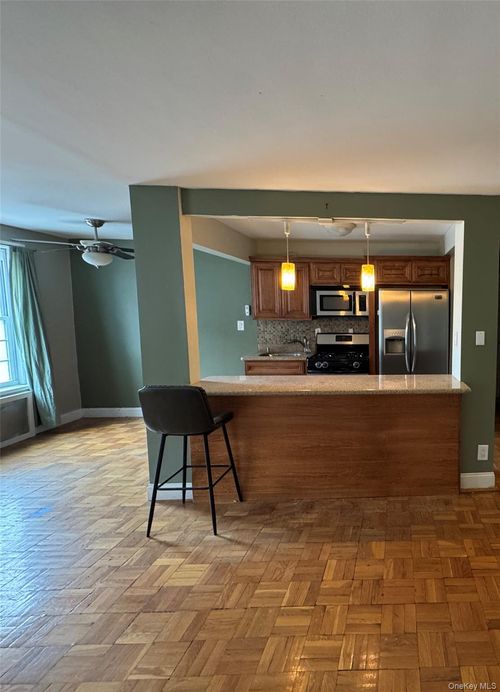 apt-2l-125 Beach 124th St, Rockaway Park, NY, 11694-1858 | Card Image