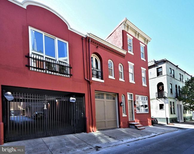 107 S Van Pelt St, Townhouse with 3 bedrooms, 4 bathrooms and null parking in PHILADELPHIA PA | Image 18