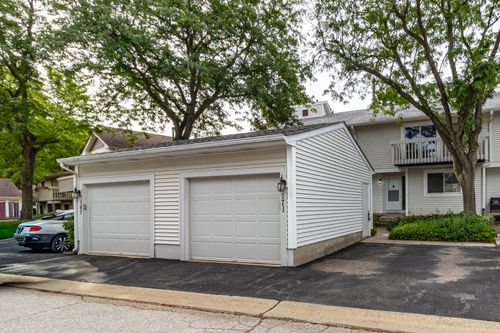 171 Saratoga Ct, Vernon Hills, IL, 60061-1374 | Card Image