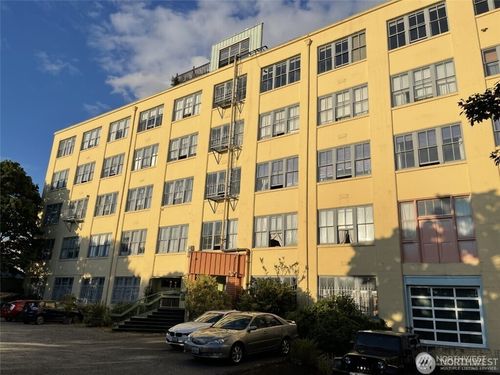 2b-707 S Snoqualmie St, Seattle, WA, 98108-1740 | Card Image