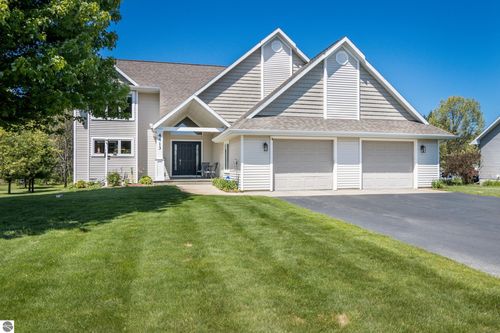 30-4413 Long Wood Dr, Traverse City, MI, 49685-8803 | Card Image