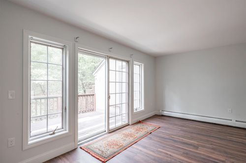 52-1465 Hooksett Road, Hooksett, NH, 03106 | Card Image