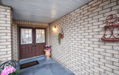 33 Holloway Rd, Markham, ON, L3S4P2 | Card Image