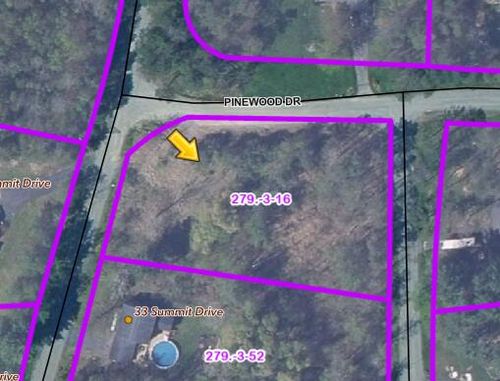 17 Pinewood Dr, Peru, NY, 12972-4639 | Card Image