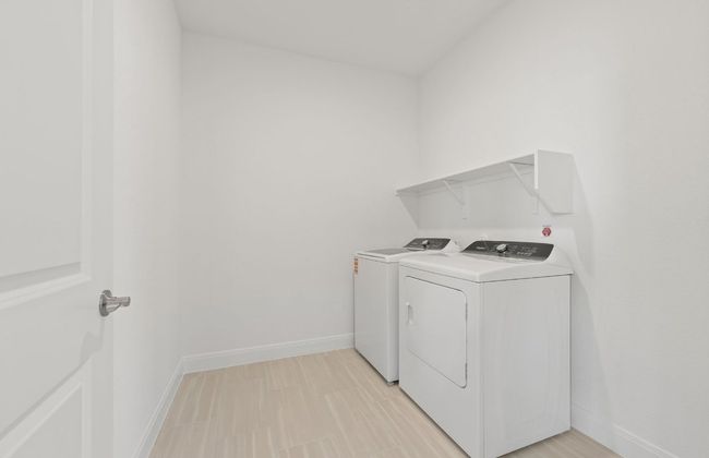 521 Scooter St, House other with 5 bedrooms, 3 bathrooms and null parking in Georgetown TX | Image 16