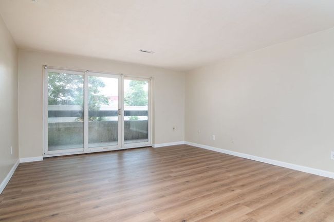 APT-1 - 150 Elm St, Condo with 1 bedrooms, 1 bathrooms and 1 parking in Braintree MA | Image 4
