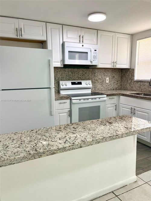 apt-2-830 Sw 74th Ter, NORTH LAUDERDALE, FL, 33068-2359 | Card Image