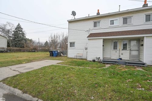 32860 Mecosta St, Westland, MI, 48186-4741 | Card Image