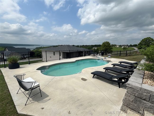12204 Pacific Cir, House other with 3 bedrooms, 3 bathrooms and null parking in Sperry OK | Image 39