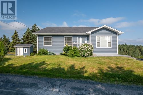 11 Evergreen Pl, Witless Bay, NL, A0A | Card Image