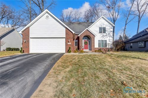 7636 Jonathan Drive, Holland, OH, 43528 | Card Image