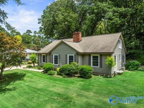 1905 Sunset Dr, Guntersville, AL, 35976-1638 | Card Image