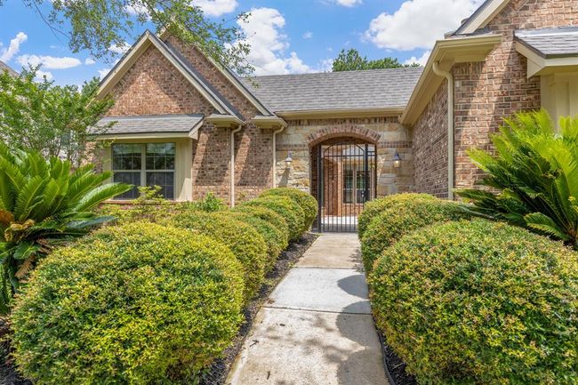 14407 Kingston Falls Lane, House other with 3 bedrooms, 3 bathrooms and null parking in Humble TX | Image 4