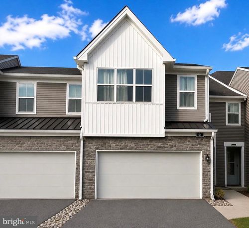 51 Sassafras Ln, CHESTER SPRINGS, PA, 19425-9574 | Card Image