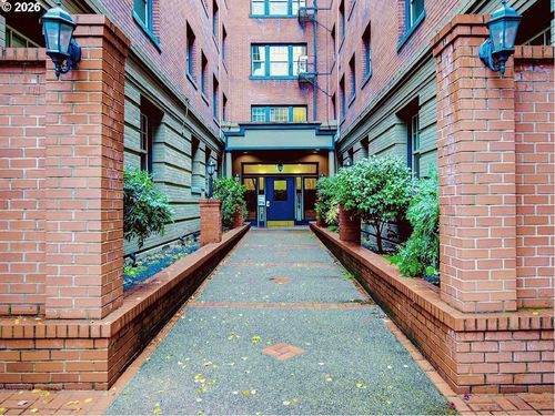 101-2109 Nw Irving St, Portland, OR, 97210-3280 | Card Image