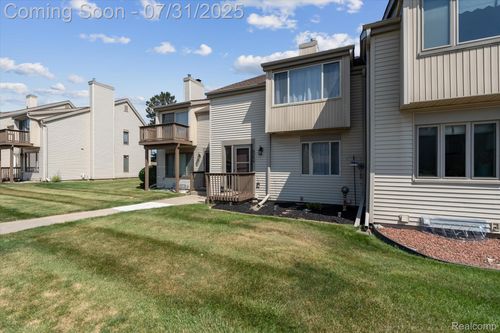6354 Laurentian Ct, Flint, MI, 48532-2039 | Card Image