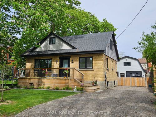 212 Church St, Stratford, ON, N5A2R6 | Card Image