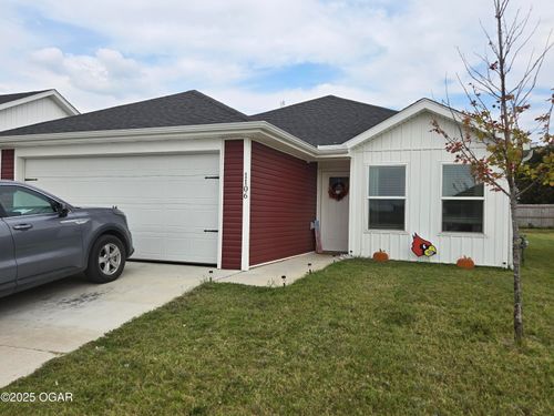 1106 Pawpaw Pl, Oronogo, MO, 64855-6002 | Card Image