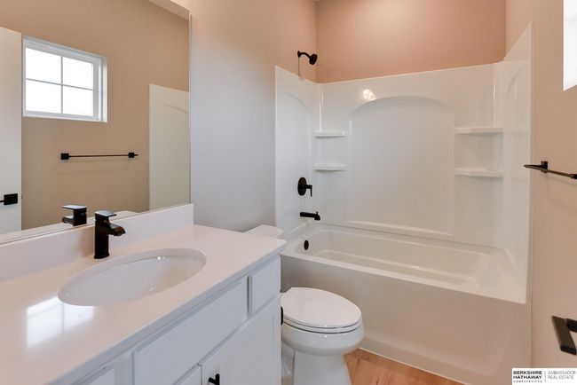 1917 Dahlman Rows Plz, Townhouse with 2 bedrooms, 3 bathrooms and 2 parking in Omaha NE | Image 26