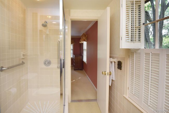 1010 Rock Spring Rd, House other with 4 bedrooms, 3 bathrooms and null parking in Bloomfield Hills MI | Image 18