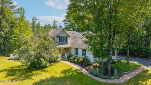 460 Grand Ave, Saratoga Springs, NY, 12866-6116 | Card Image