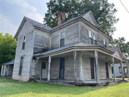 234-east-main-ave-24 7th Street Nw, Taylorsville, NC, 28681 | Card Image