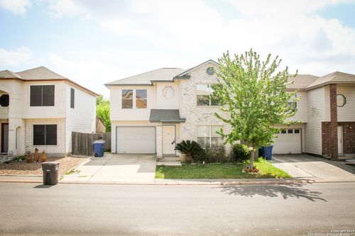 8922 Branding Fld, San Antonio, TX, 78240-5445 | Card Image