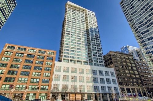 804-701 S Wells St, Chicago, IL, 60607-4579 | Card Image