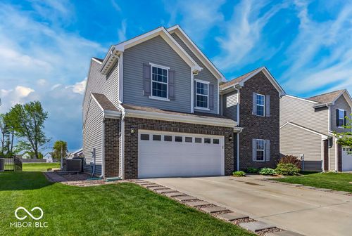 886 Starflower Trce, Greenwood, IN, 46143-5575 | Card Image