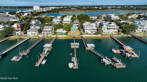 108 Channel Dr N, Wrightsville Beach, NC, 28480-2718 | Card Image