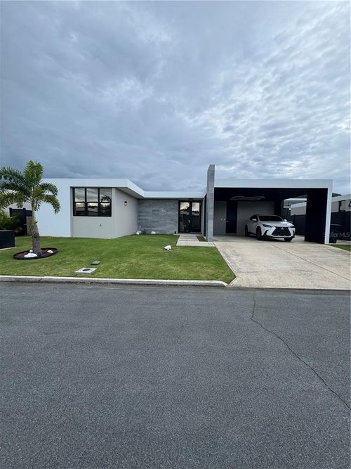 201 Calle Guadiana, Caguas, PR, 00725 | Card Image