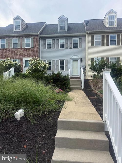 48 Pennwick Dr, LITITZ, PA, 17543-9490 | Card Image