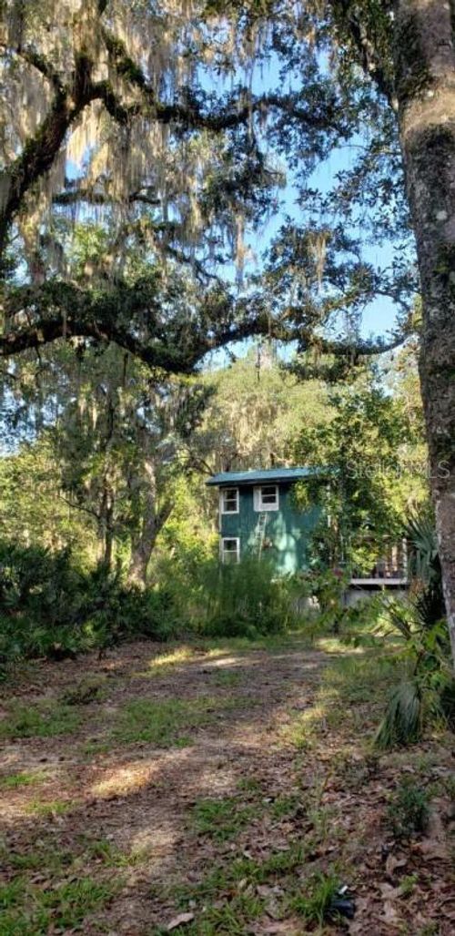 17624 S County Road 325, Cross Creek, FL, 32640-8301 | Card Image