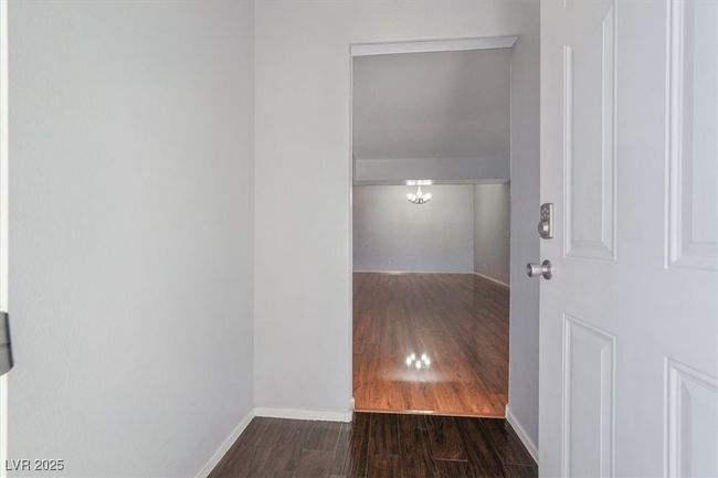 2024 - 5655 E Sahara Ave, Condo with 3 bedrooms, 2 bathrooms and null parking in Las Vegas NV | Image 5