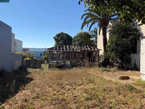 469 Harkness Ave, San Francisco, CA, 94134-2150 | Card Image