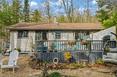 397 Mallory Beach Rd, House other with 2 bedrooms, 1 bathrooms and 6 parking in South Bruce Peninsula ON | Image 2