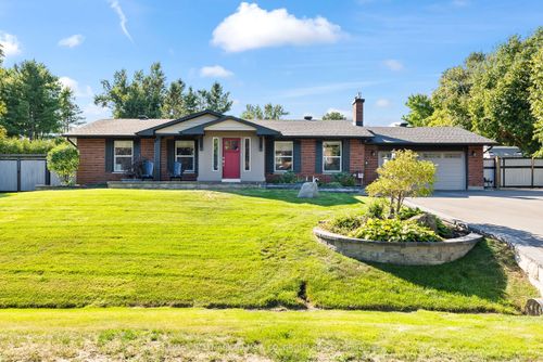 6577 Michelangelo Crt, North Gower, ON, K0A2T0 | Card Image