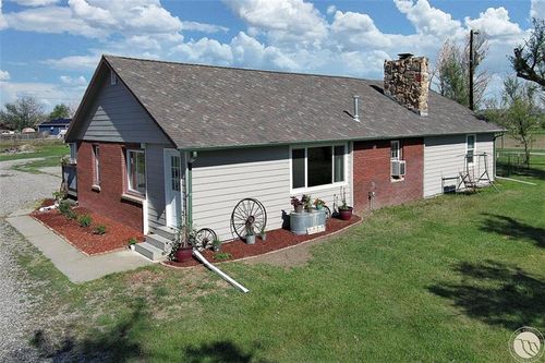6614 Shepherd Rd, Shepherd, MT, 59079-4428 | Card Image