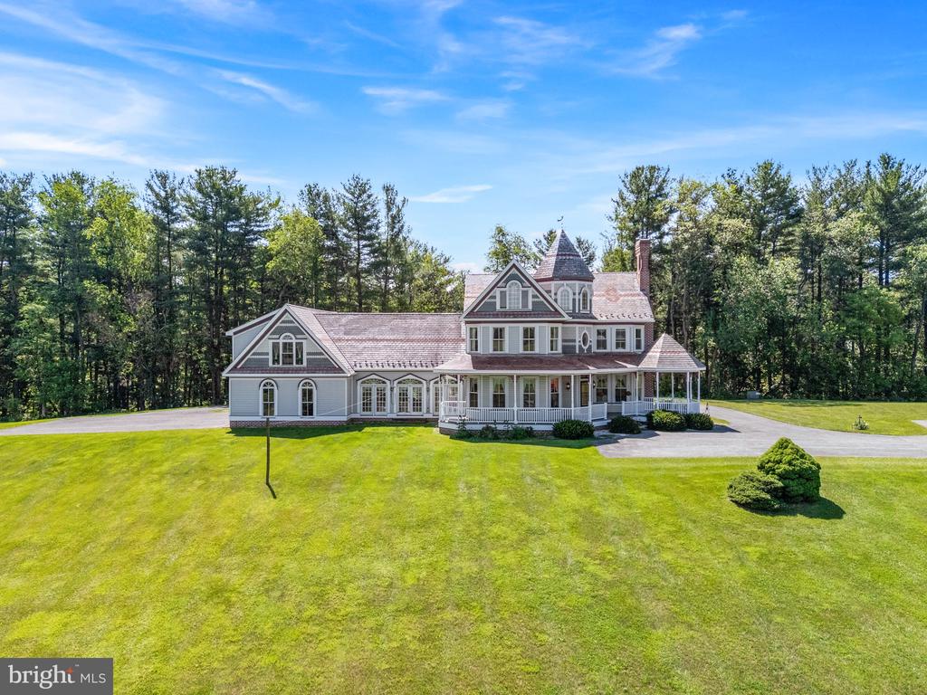 Residential in MOUNT AIRY 3